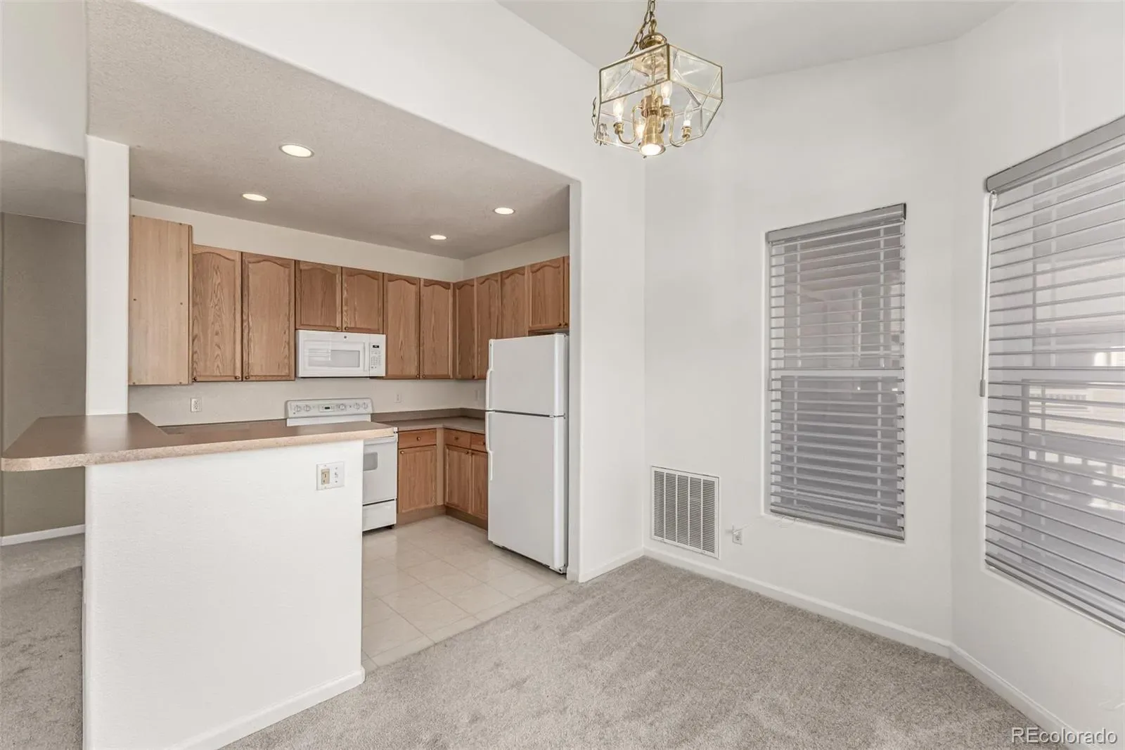 8456 S Hoyt Way #308 Littleton CO 80128 MLS #REC1731016 03212026154900 1600 7