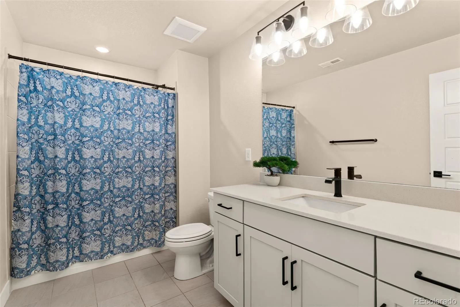 04122026093044 1600 19