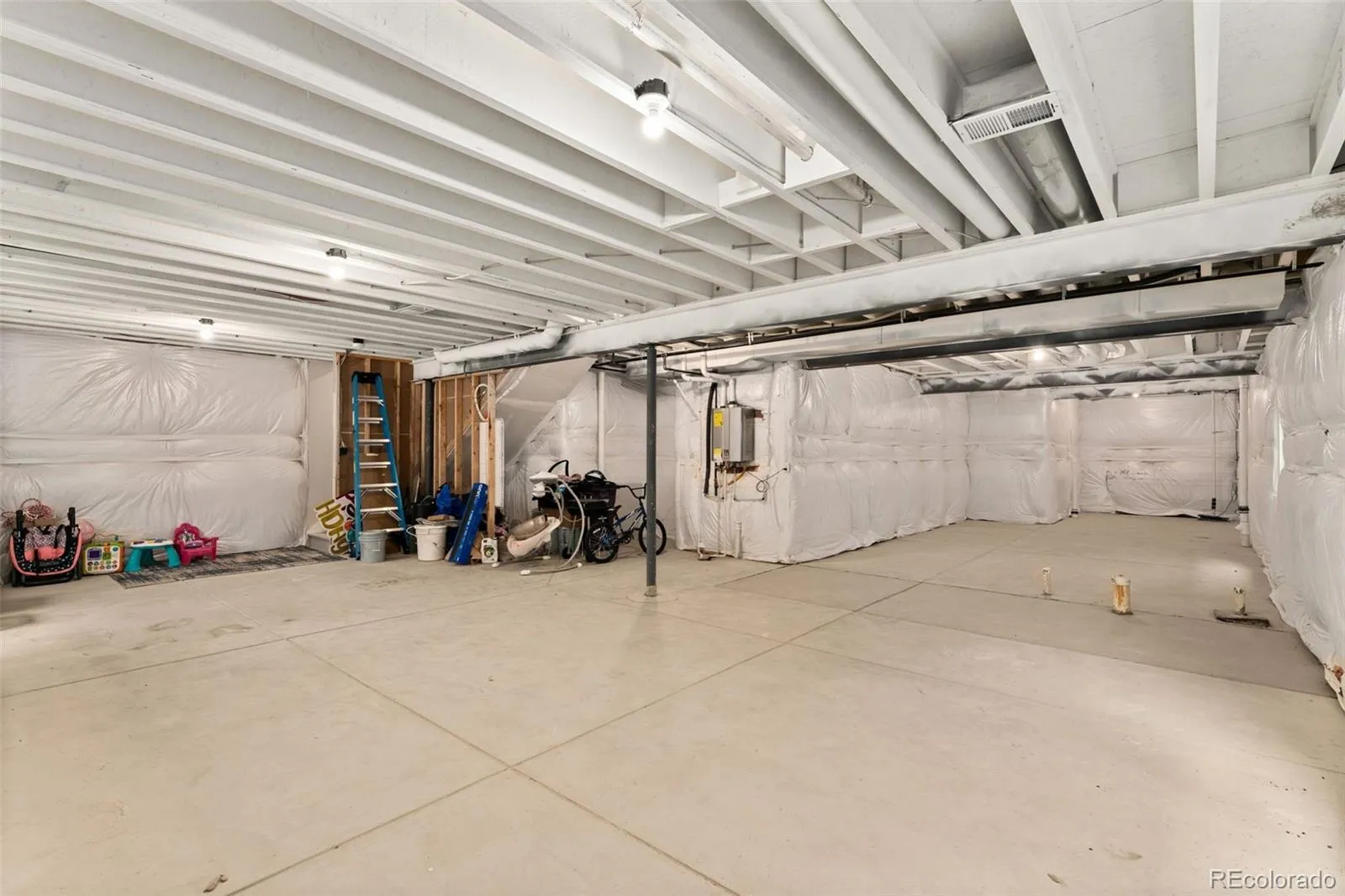 04122026093044 1600 27