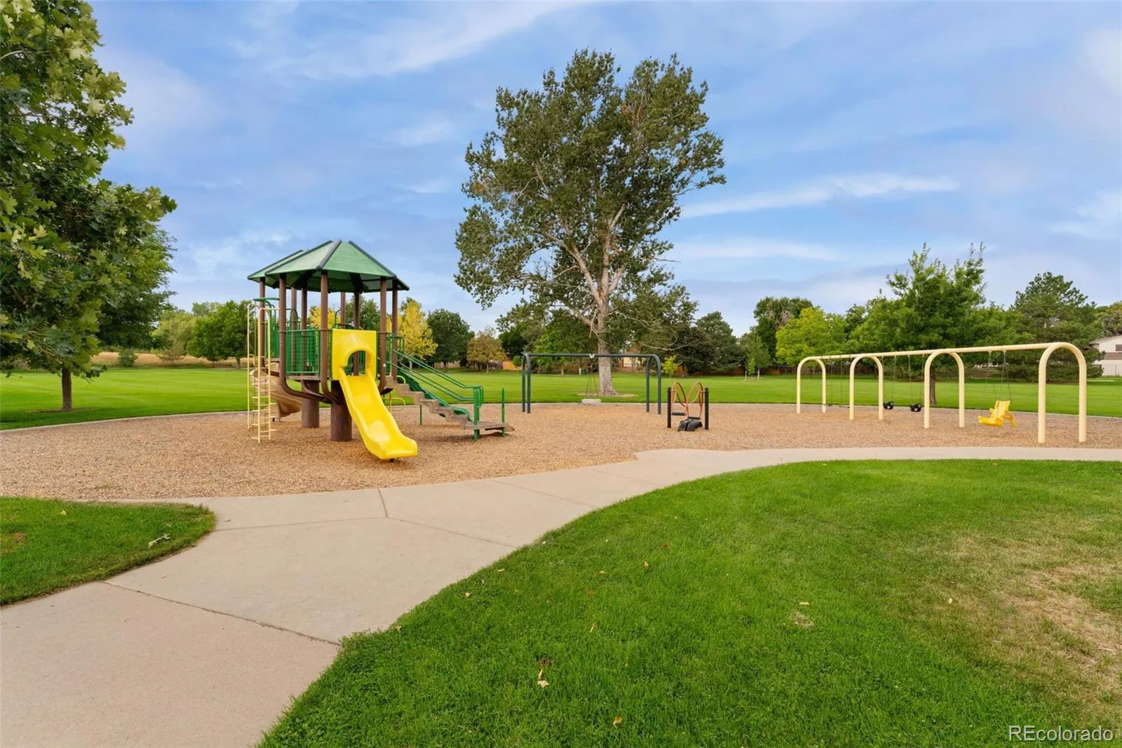 04122026093044 1600 35