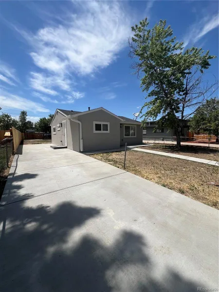 6751 Birch Street Commerce City CO 80022 | MLS #REC1731842 06092026073059 800 1