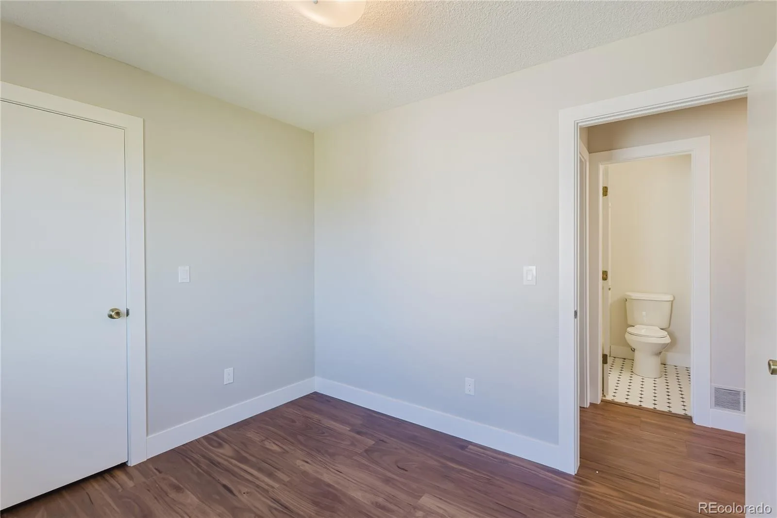 75 N Holcomb Street Castle Rock CO 80104 | MLS #REC1732818 08172026024545 1600 24