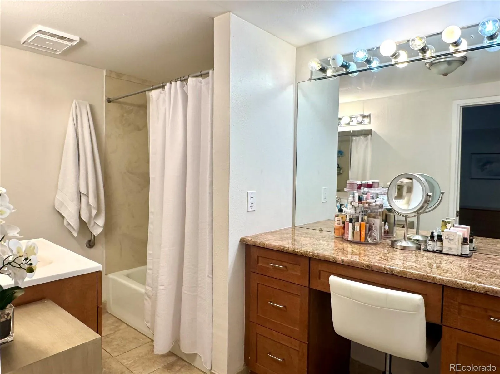 7877 E Mississippi Avenue #301 Denver CO 80247 MLS #REC1732937 05212026235054 1600 11