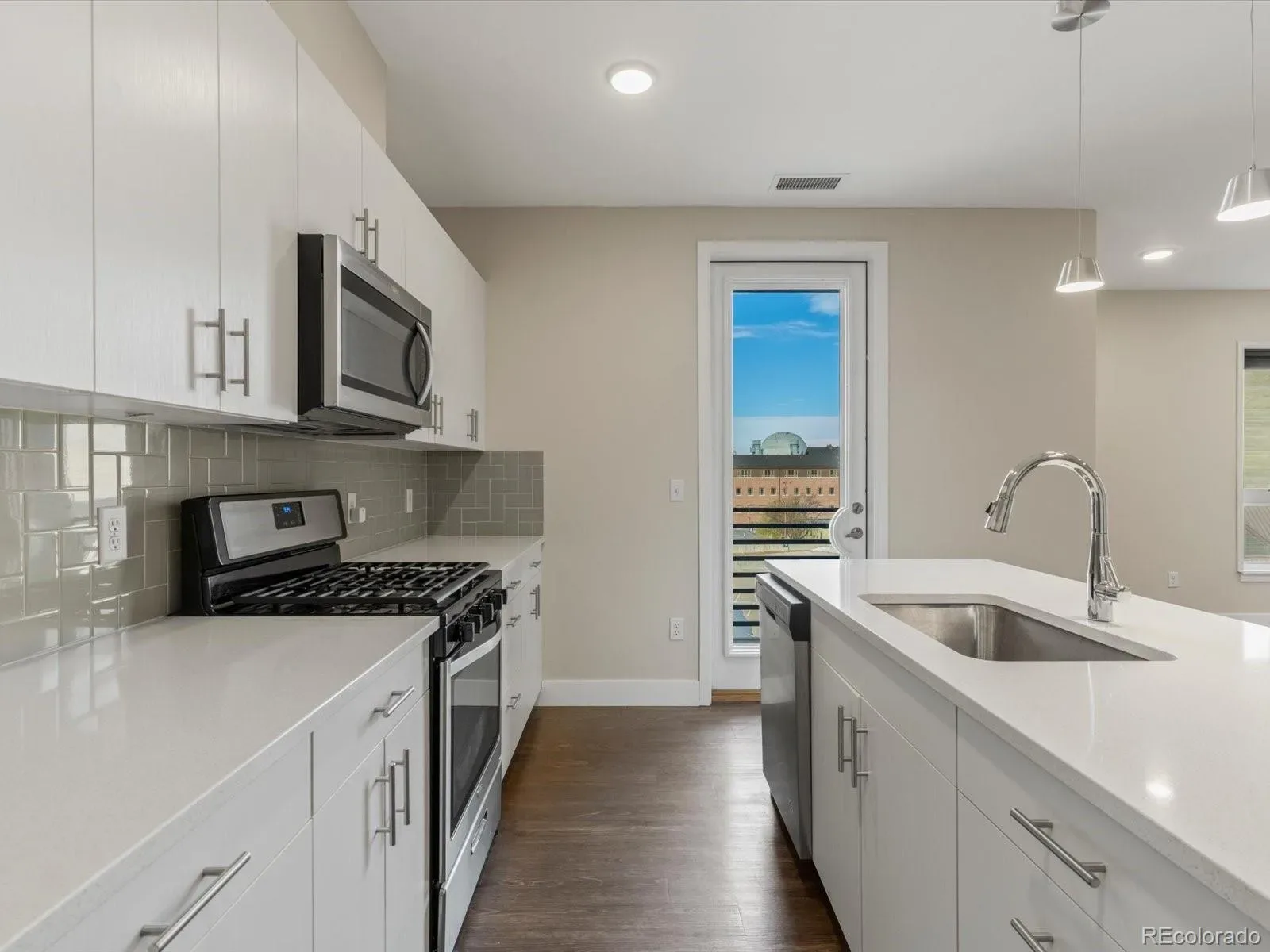 2374 S University Boulevard #501 Denver CO 80210 MLS #REC1734517 03132026223530 1600 10