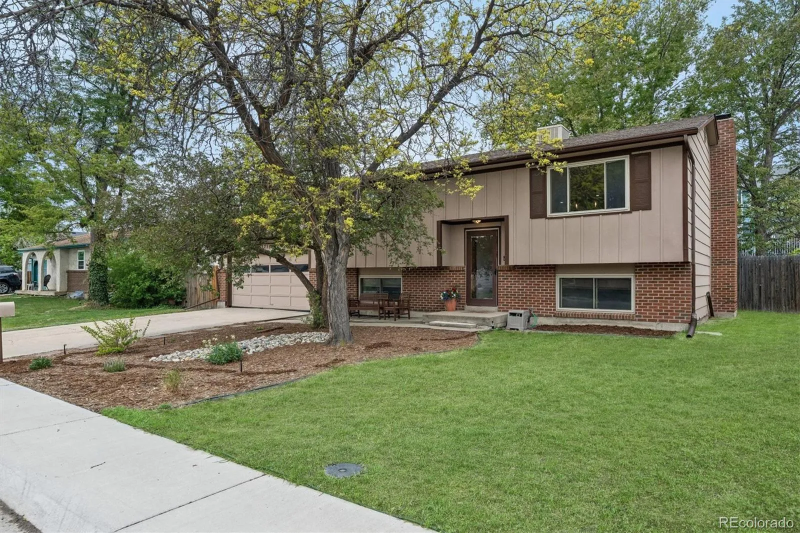 6825 Newland Street Arvada CO 80003 MLS #REC1735152 05282026132403 1600 1