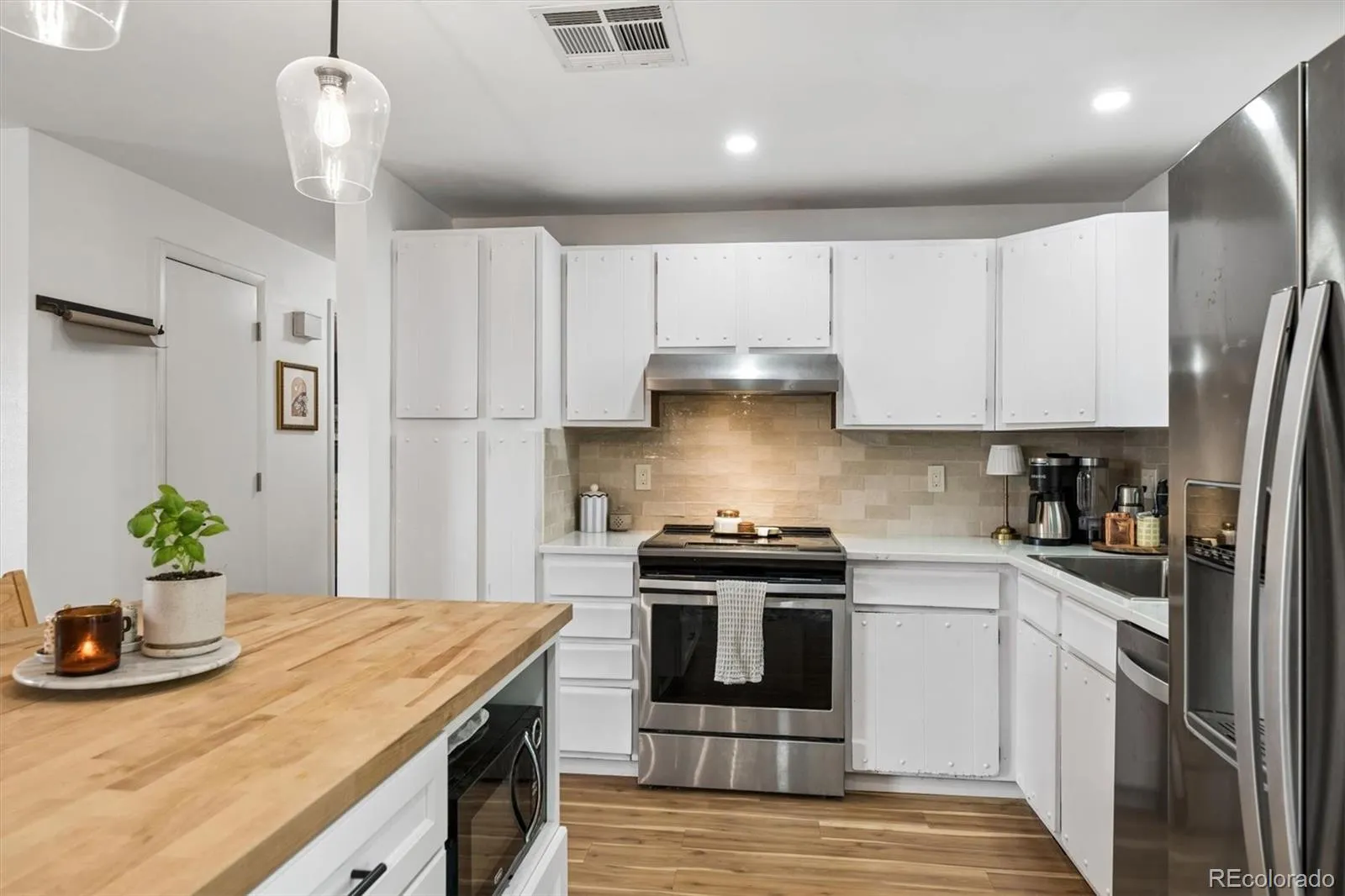 6825 Newland Street Arvada CO 80003 MLS #REC1735152 05282026132403 1600 8
