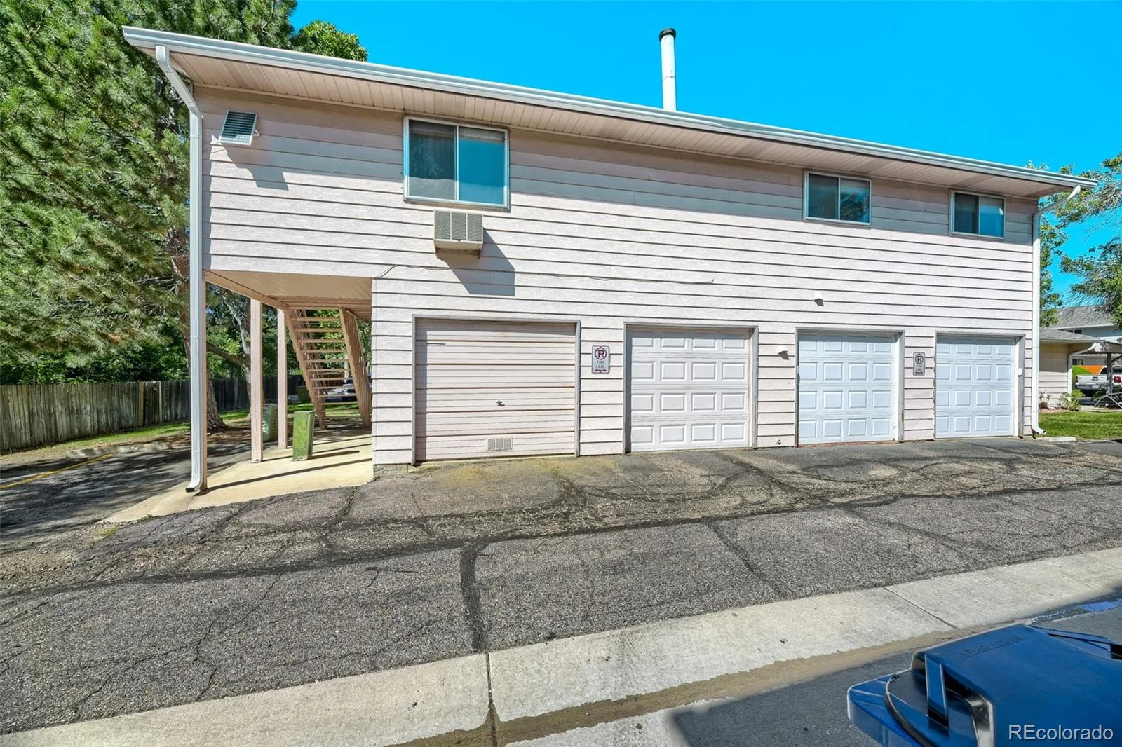 81 Newark Street #D Aurora CO 80012 | MLS #REC1736565 10152026233451 1600 23