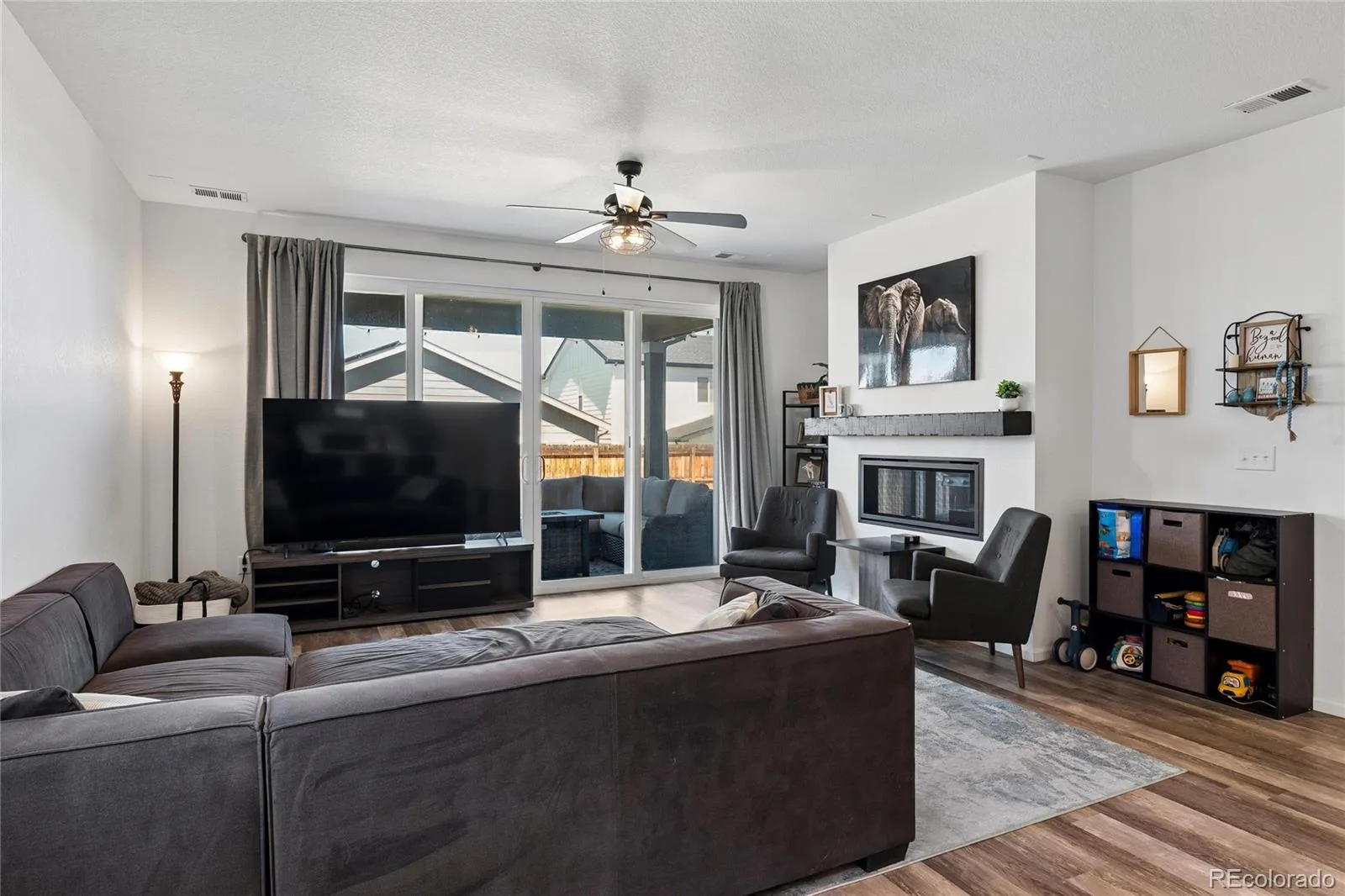 284 Vista Cliff Circle Castle Rock CO 80104 | MLS #REC1737778 08292026161225 1600 10