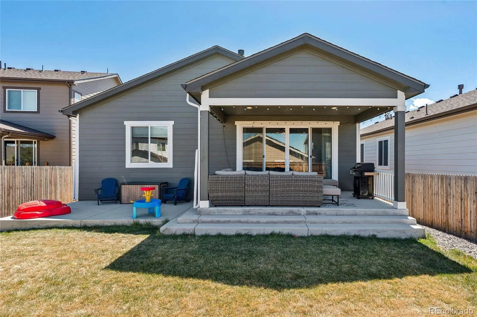 284 Vista Cliff Circle Castle Rock CO 80104 | MLS #REC1737778 08292026161225 1600 17