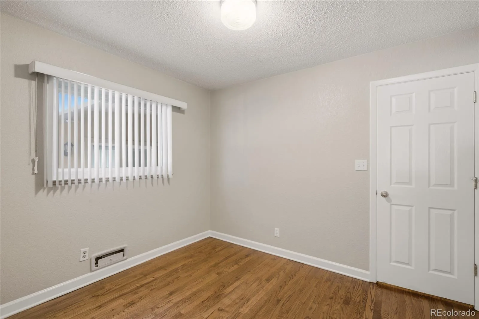 2300 Bell Court Lakewood CO 80215 | MLS #REC1738974 10082026021618 1600 18