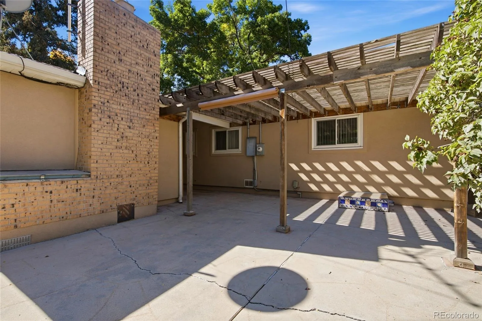 2300 Bell Court Lakewood CO 80215 | MLS #REC1738974 10082026021618 1600 32