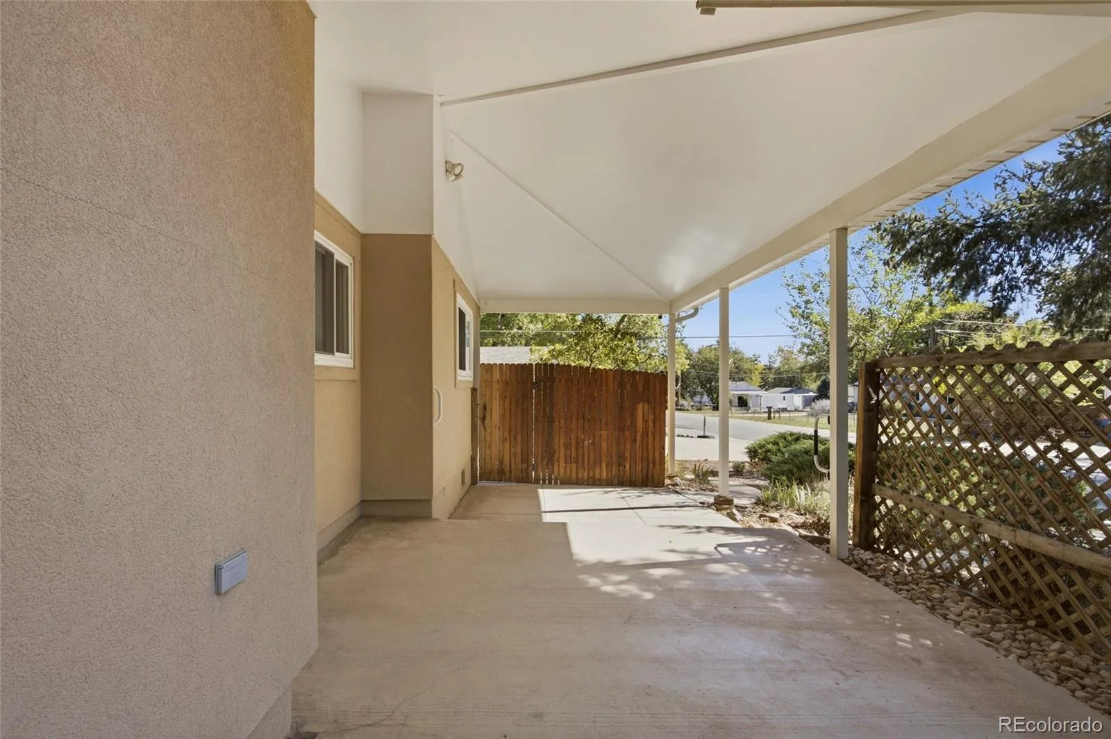 2300 Bell Court Lakewood CO 80215 | MLS #REC1738974 10082026021618 1600 33