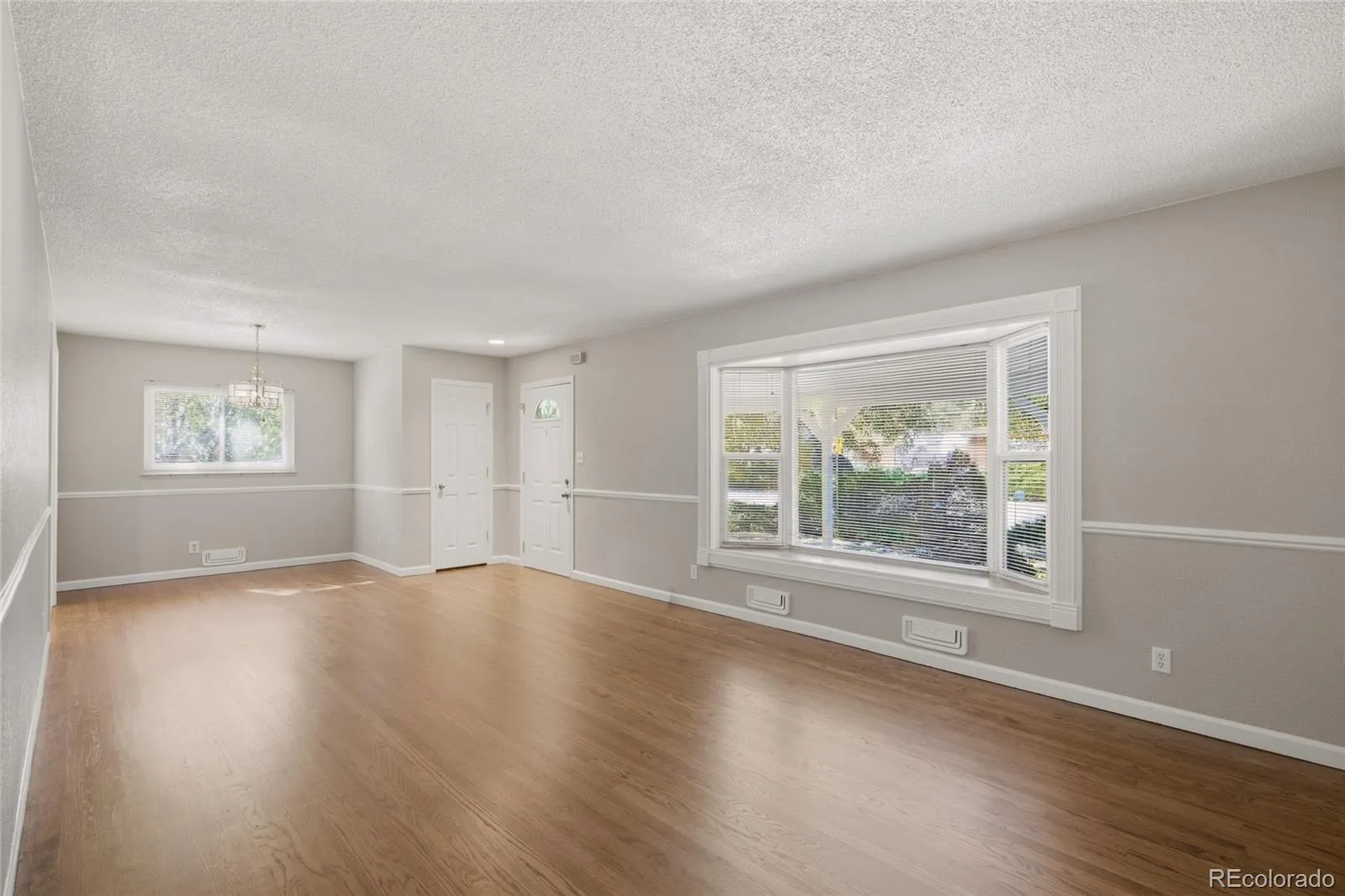2300 Bell Court Lakewood CO 80215 | MLS #REC1738974 10082026021618 1600 4
