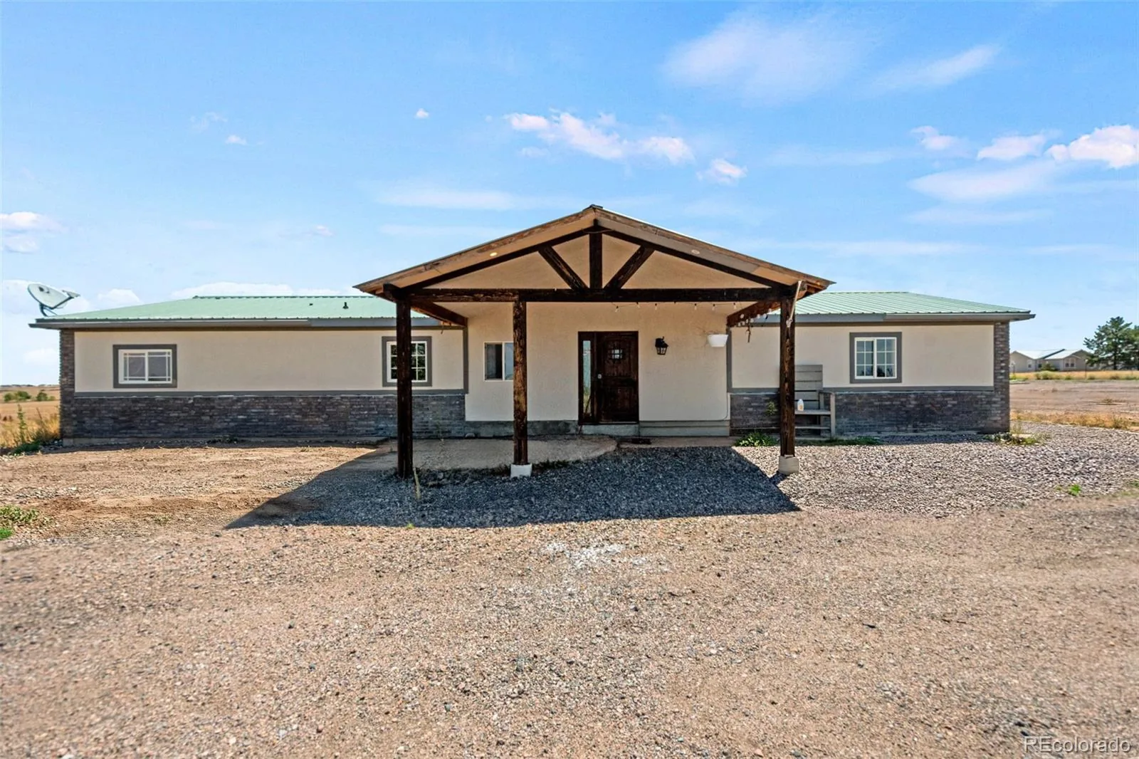 14950 Powhaton Road Brighton CO 80603 | MLS #REC1739372 07232026014507 1600 1