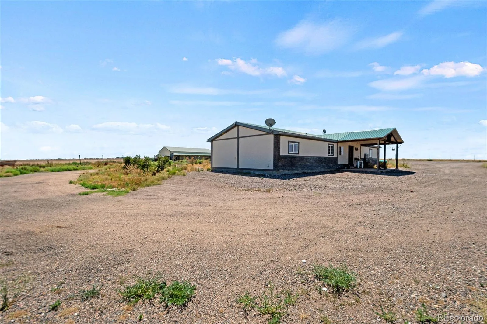 14950 Powhaton Road Brighton CO 80603 | MLS #REC1739372 07232026014507 1600 26