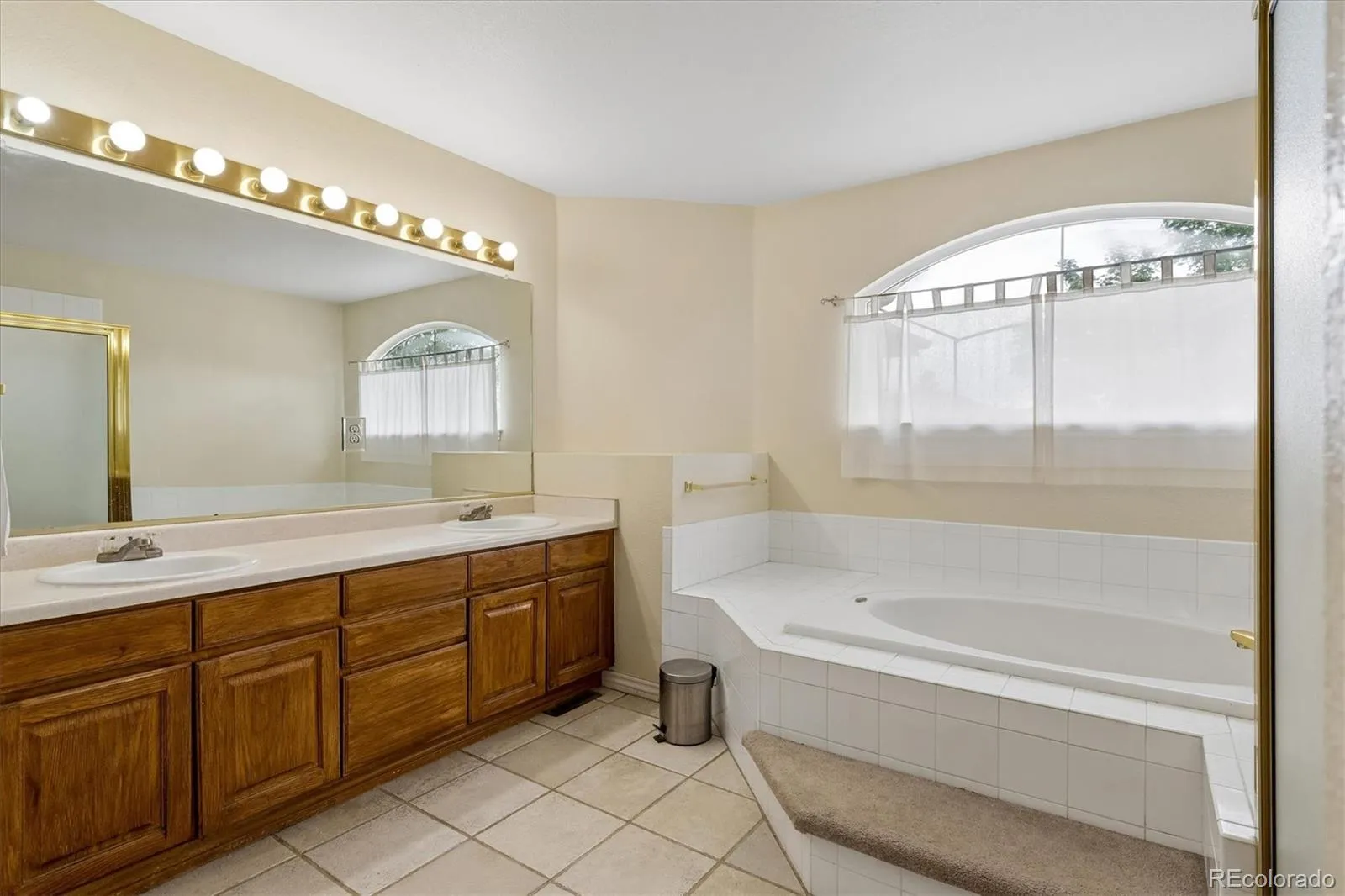 11629 W 84th Lane Arvada CO 80005 MLS #REC1739812 05232026092052 1600 23