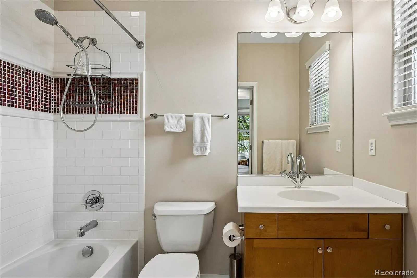 04162026200304 1600 37