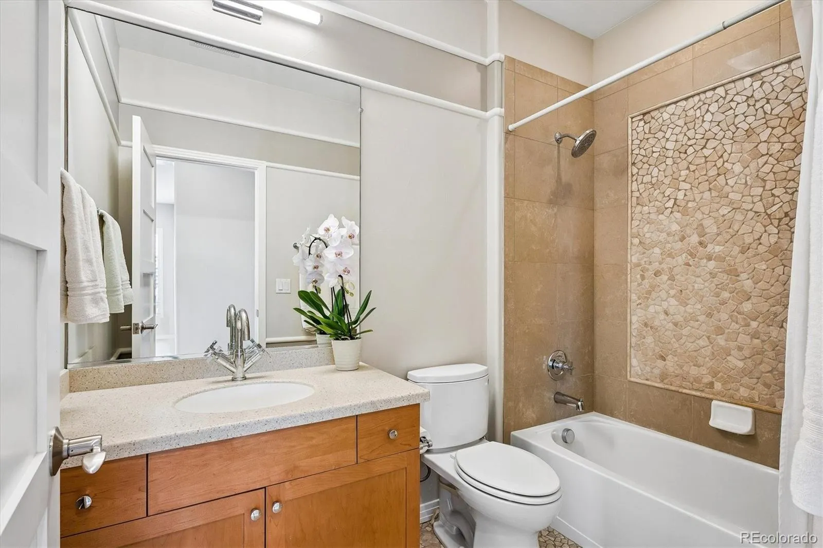 04162026200304 1600 42