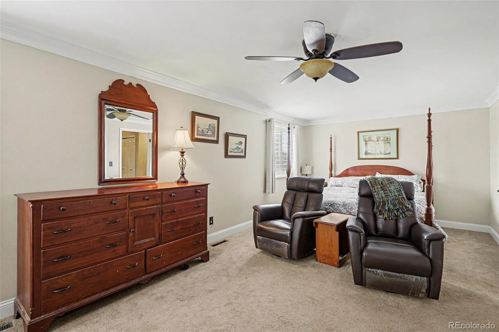 04172026221026 1600 12