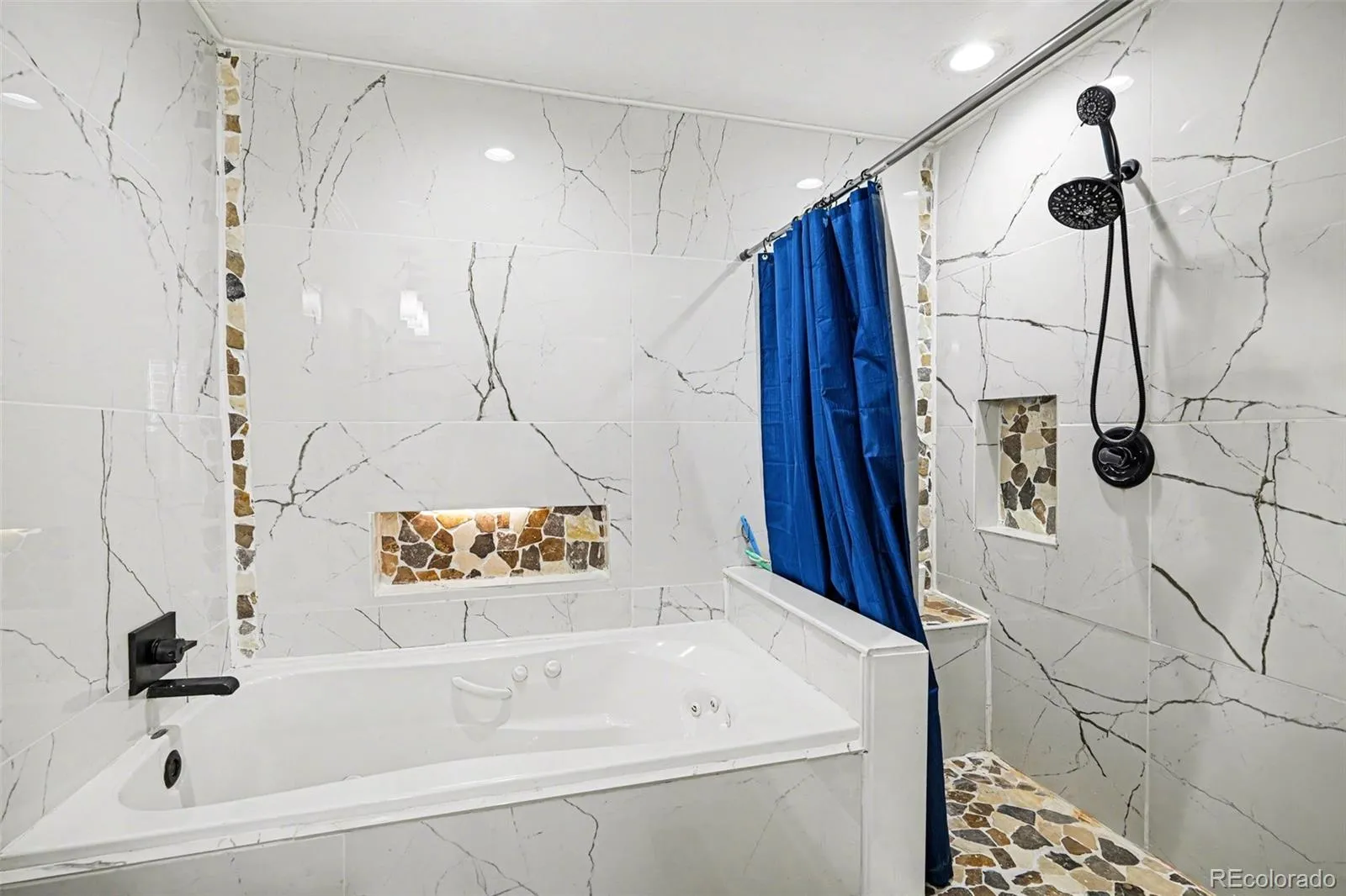 04172026221026 1600 14