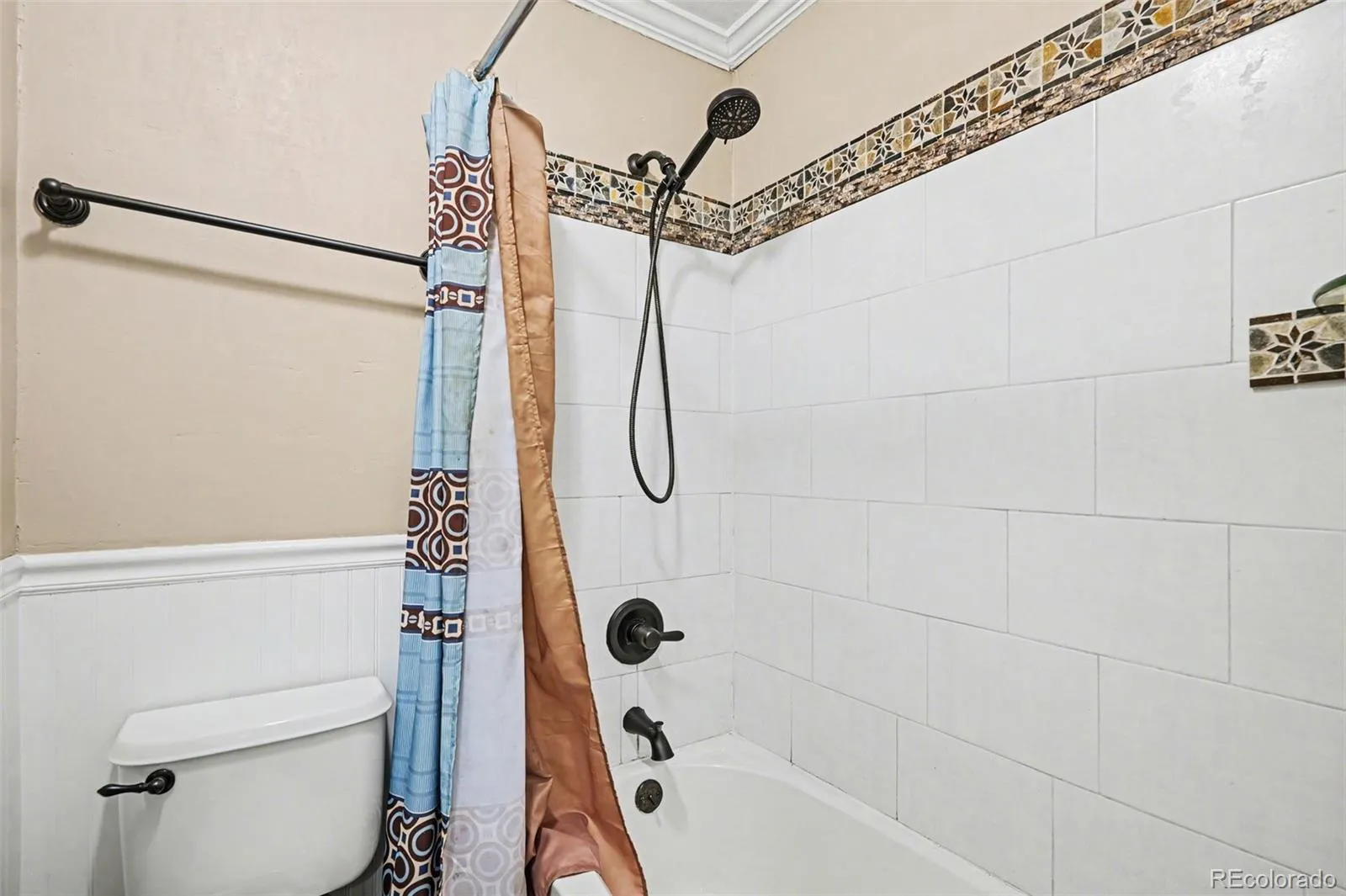 04172026221026 1600 19