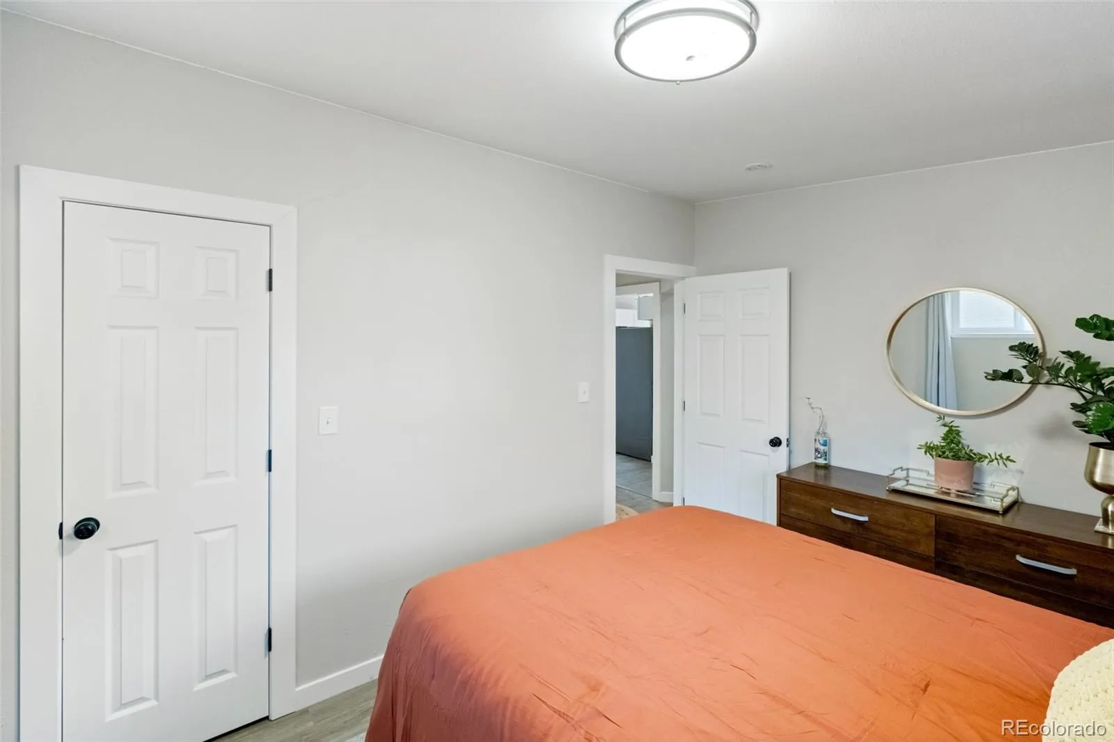 04162026221101 1600 17