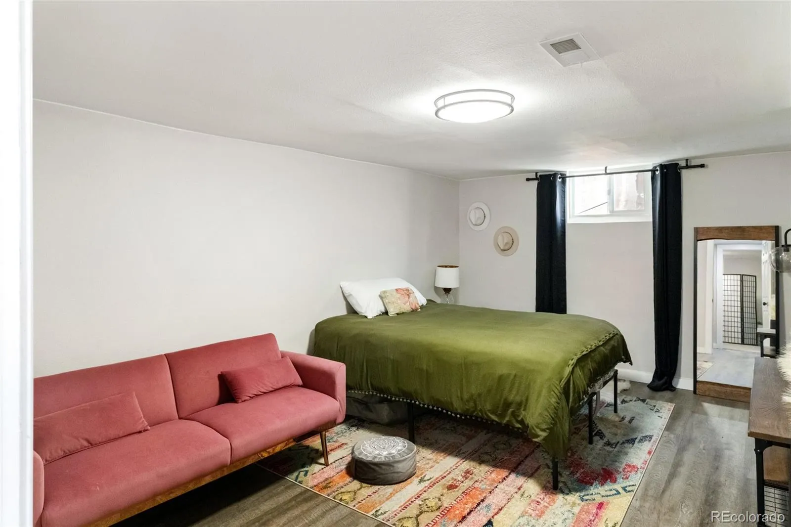 04162026221101 1600 23