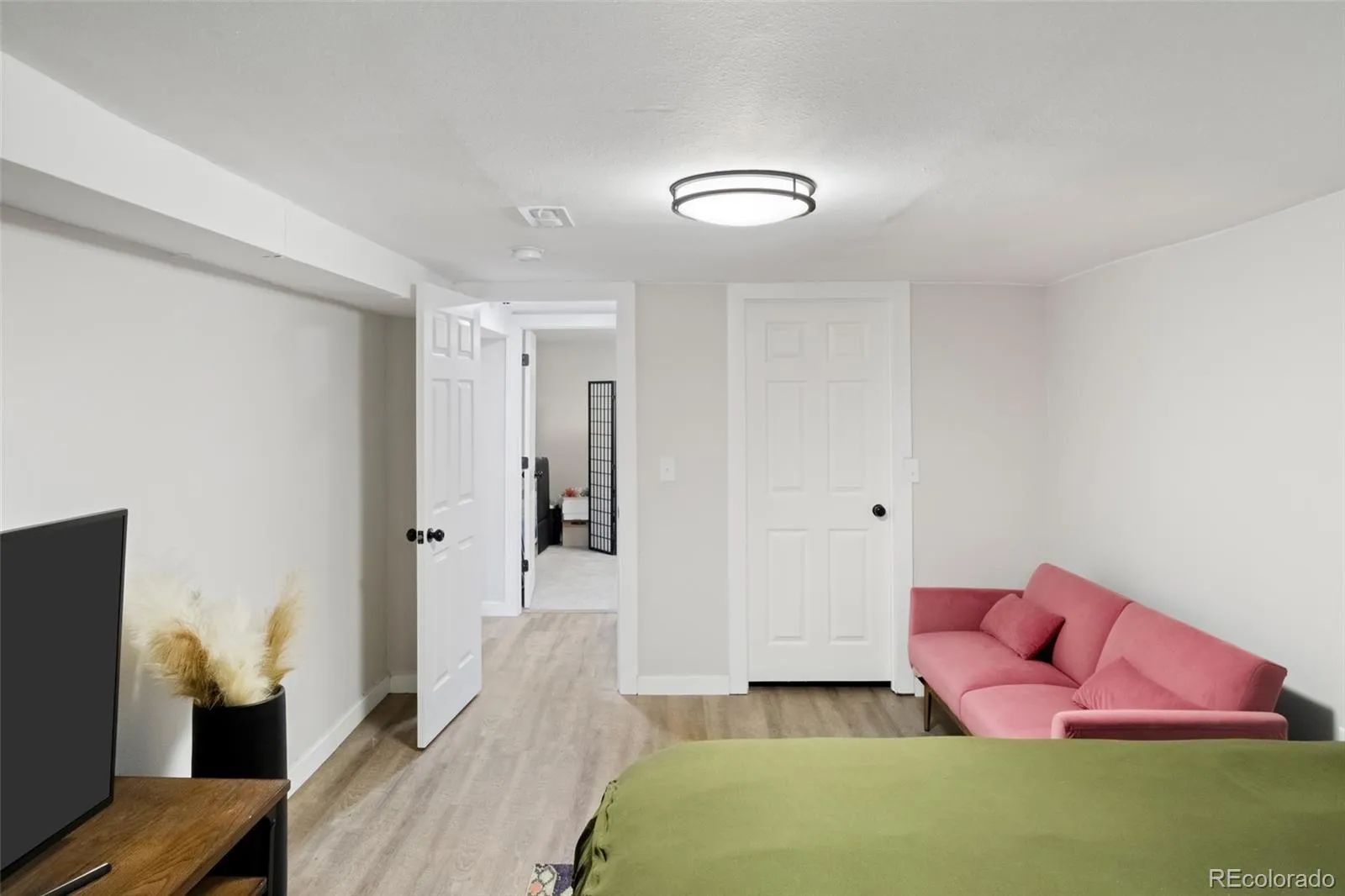 04162026221101 1600 25