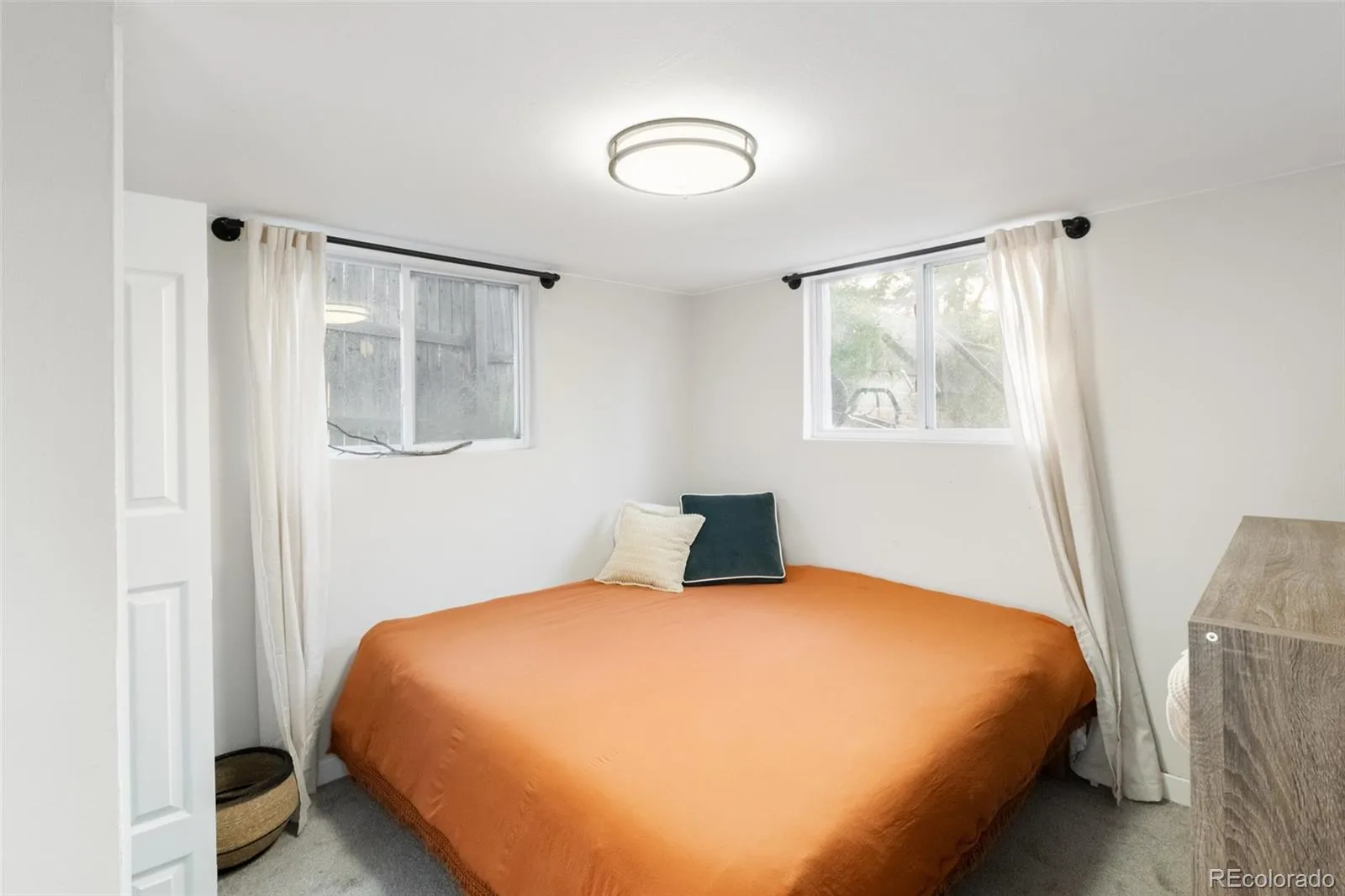 04162026221101 1600 27