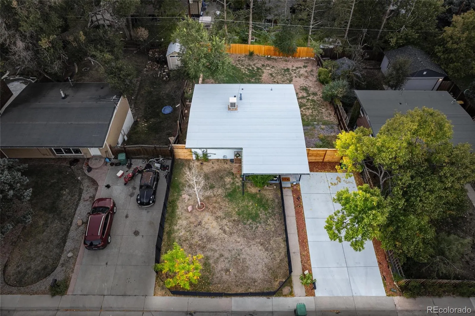 04162026221101 1600 35