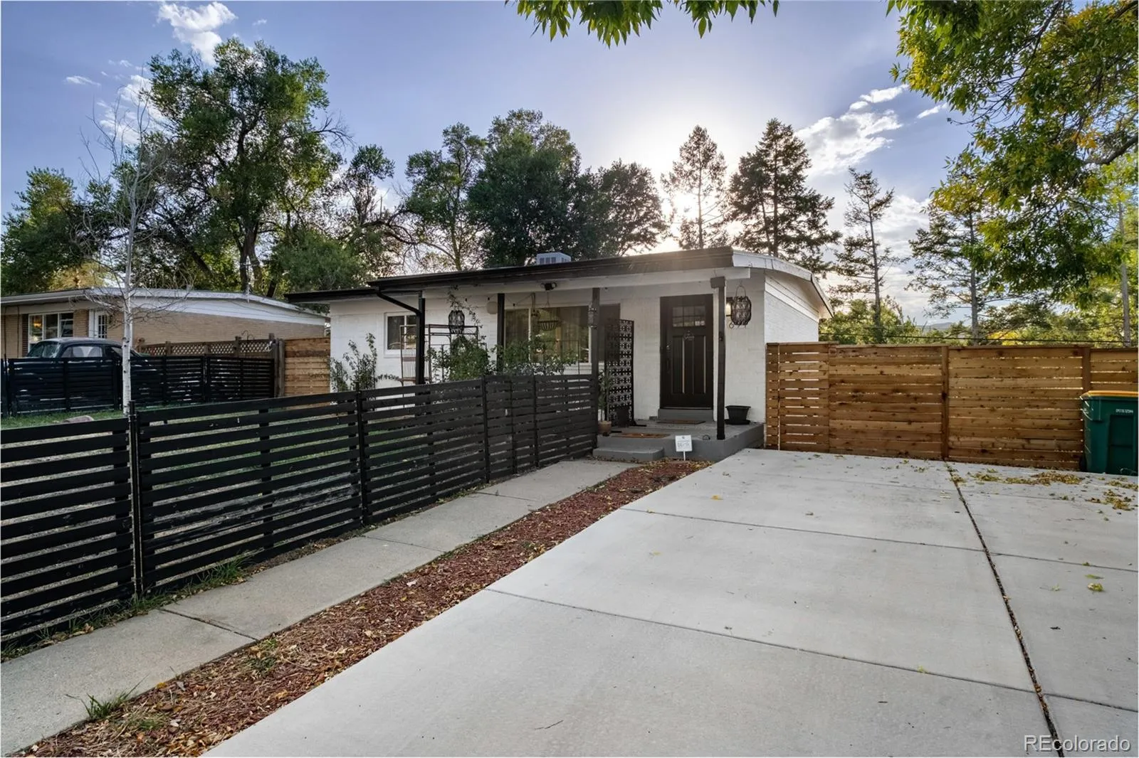 04162026221101 1600 39