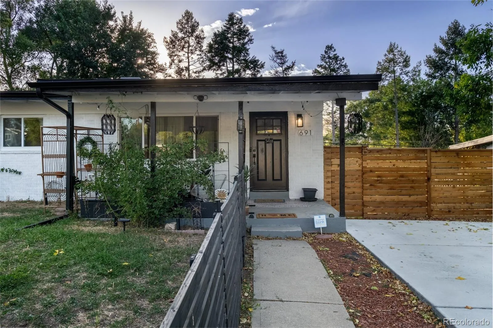 04162026221101 1600 40