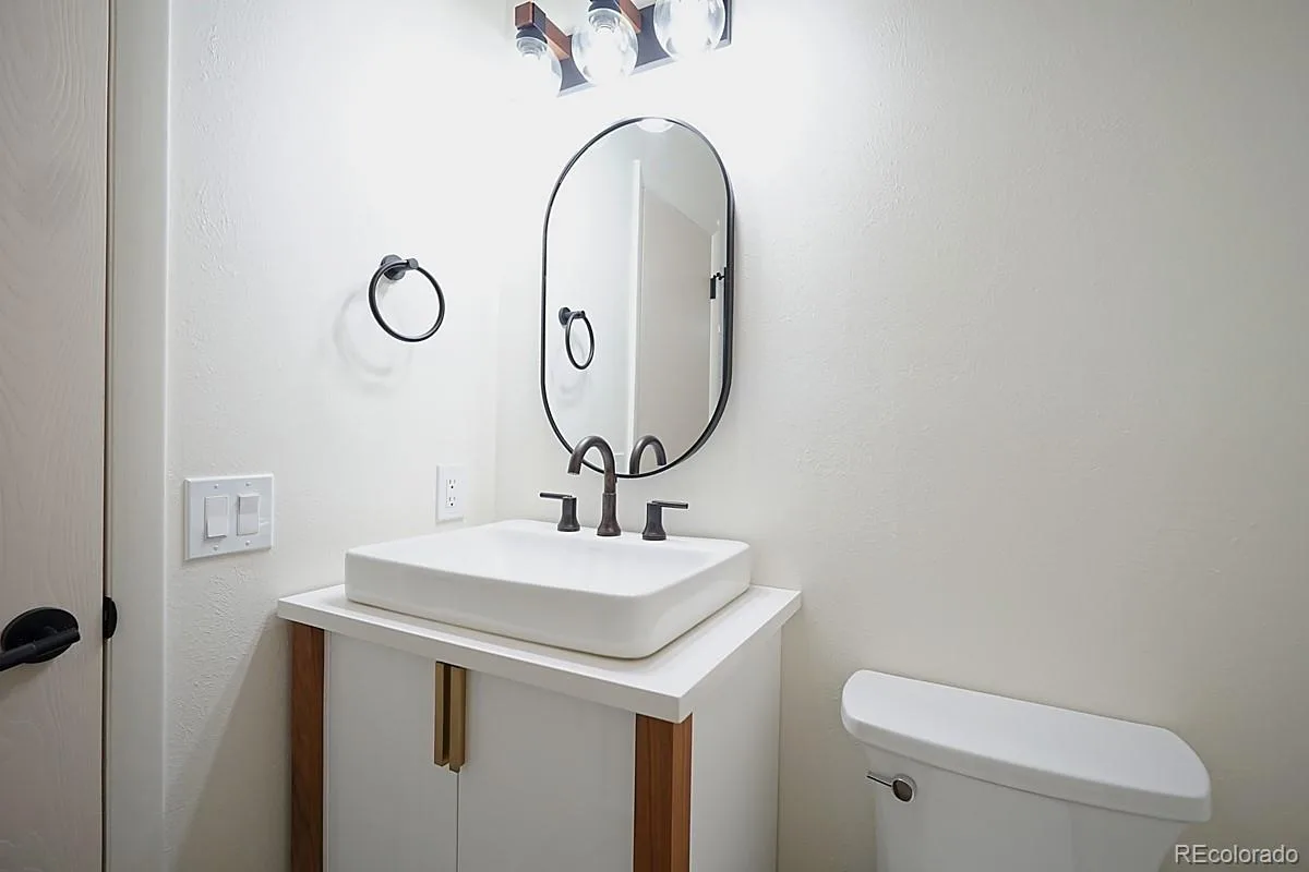 8711 Carr Loop Arvada CO 80005 | MLS #REC1744415 08272026163527 1200 6