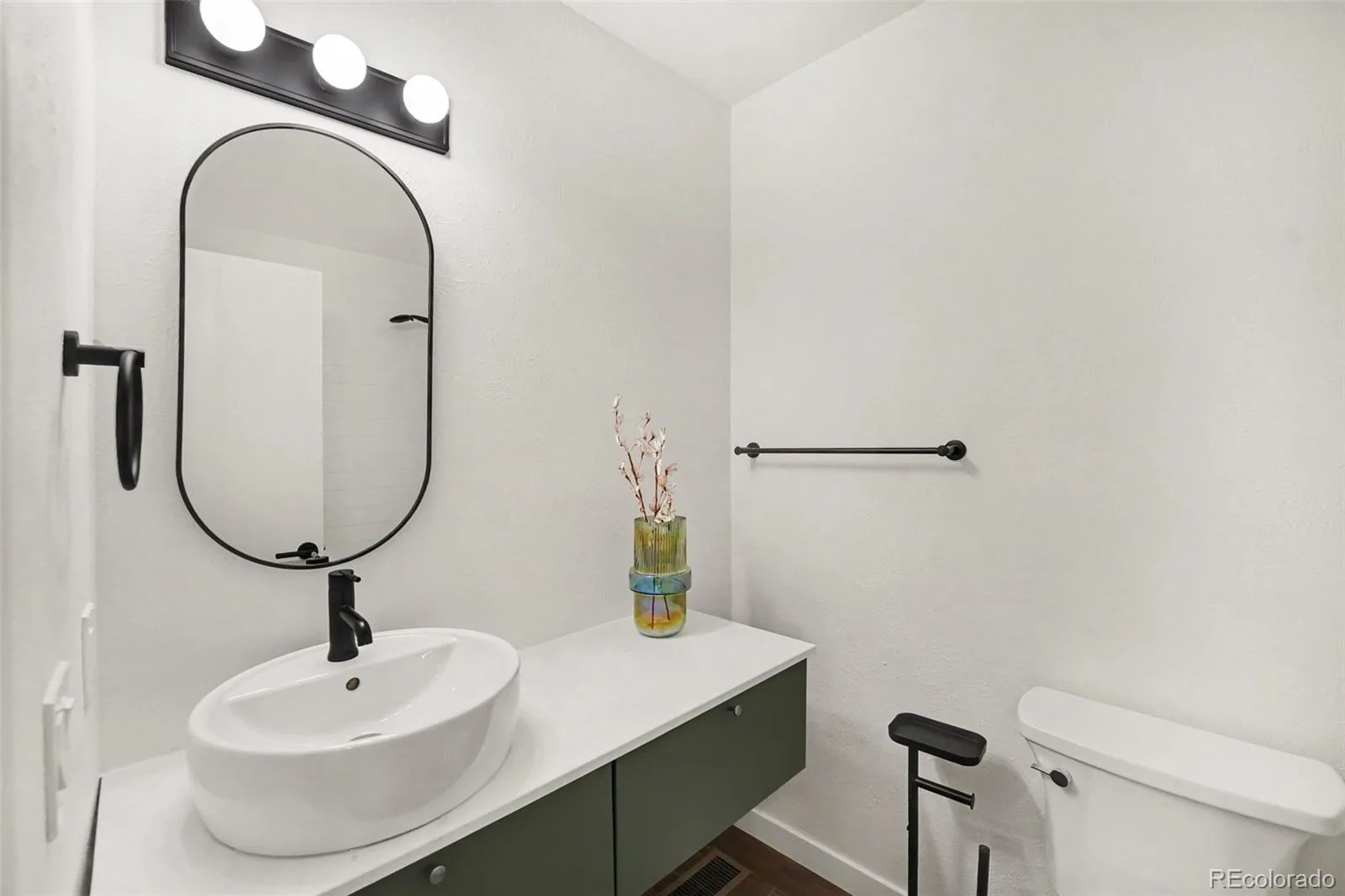 8711 Carr Loop Arvada CO 80005 | MLS #REC1744415 08272026163527 1600 9
