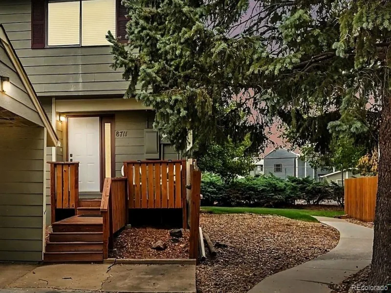 8711 Carr Loop Arvada CO 80005 | MLS #REC1744415 08272026163527 800 16