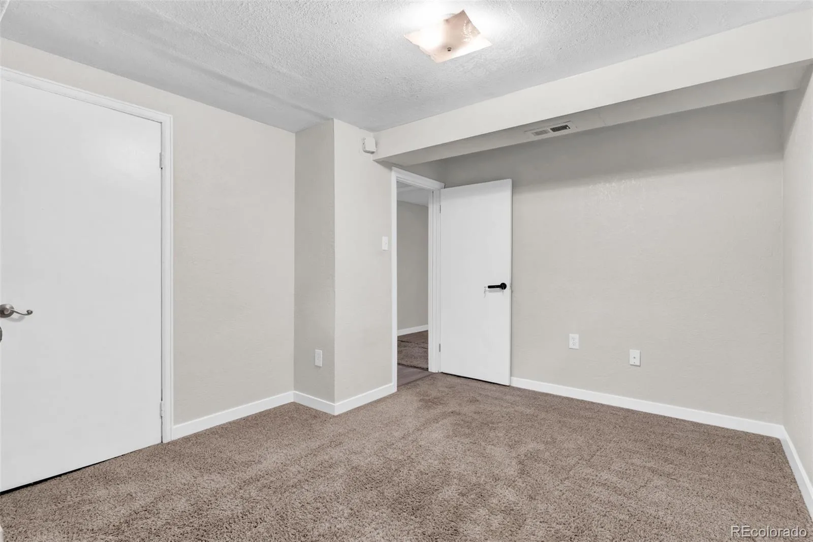 8601 Concord Lane Westminster CO 80031 MLS #REC1747601 06122026200614 1600 26