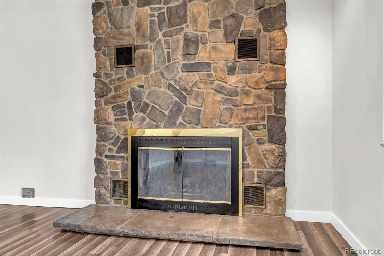 8601 Concord Lane Westminster CO 80031 MLS #REC1747601 06122026200614 1600 5