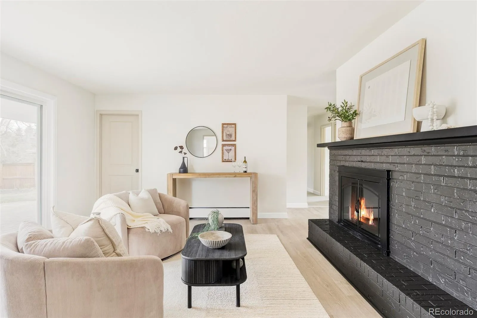 3931 S Hillcrest Drive Denver CO 80237 MLS #REC1748047 05012026164624 1600 11