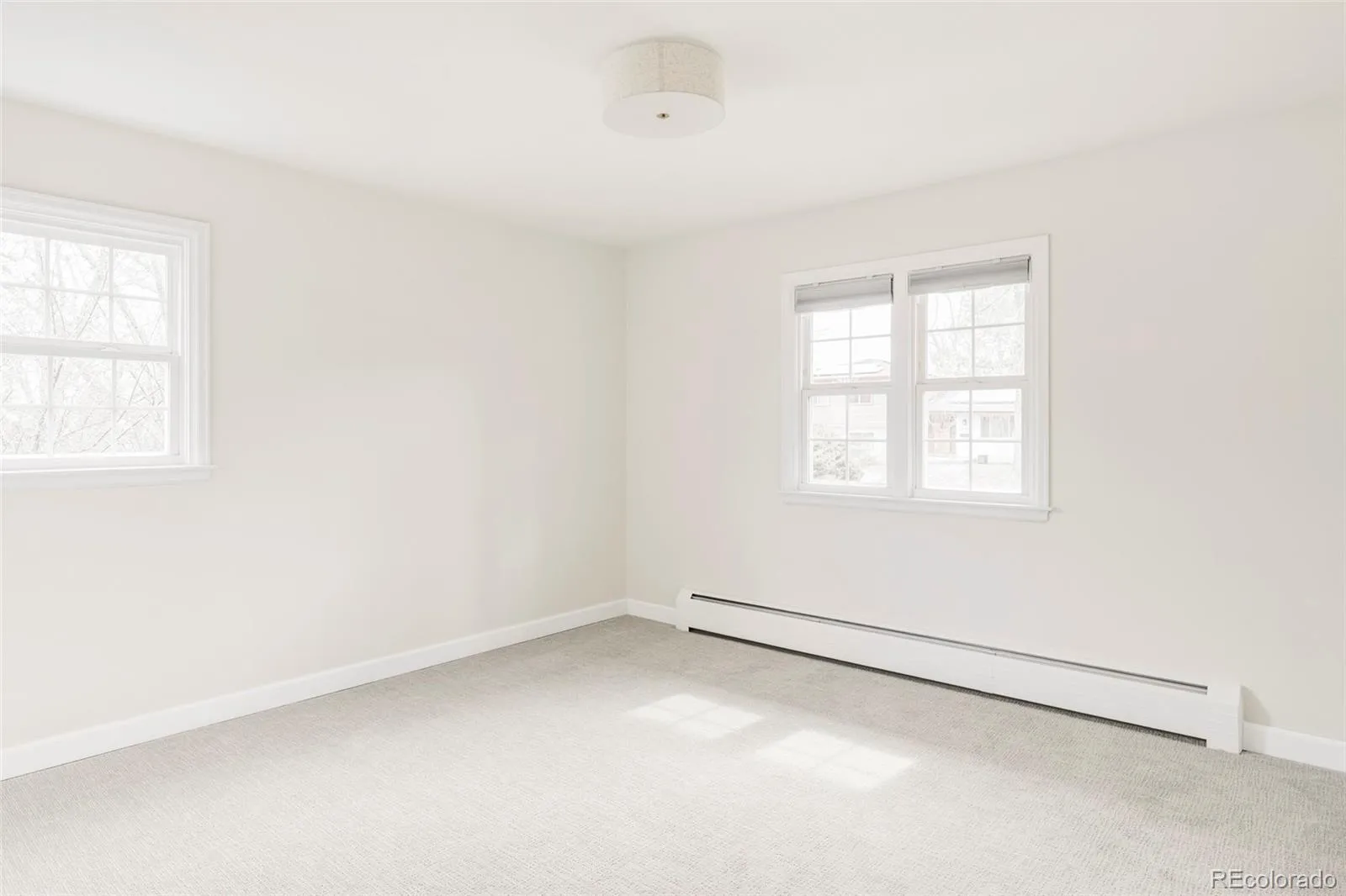 3931 S Hillcrest Drive Denver CO 80237 MLS #REC1748047 05012026164624 1600 18