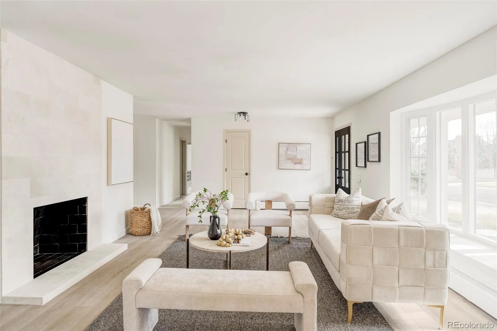 3931 S Hillcrest Drive Denver CO 80237 MLS #REC1748047 05012026164624 1600 4