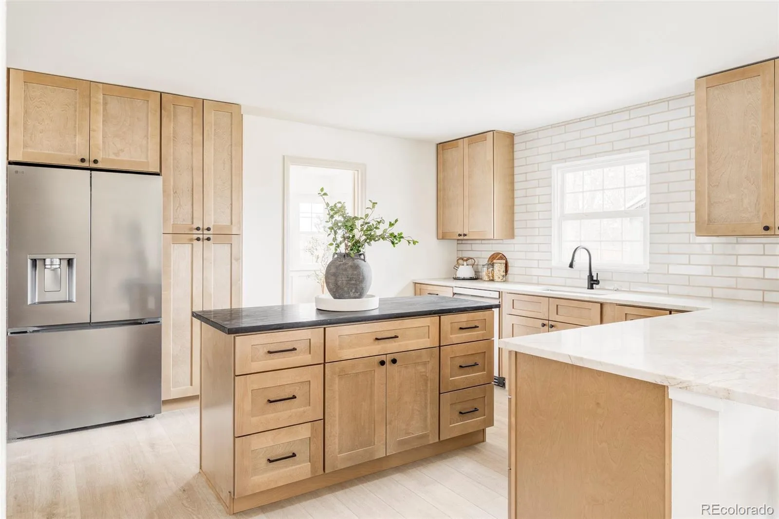 3931 S Hillcrest Drive Denver CO 80237 MLS #REC1748047 05012026164624 1600 8