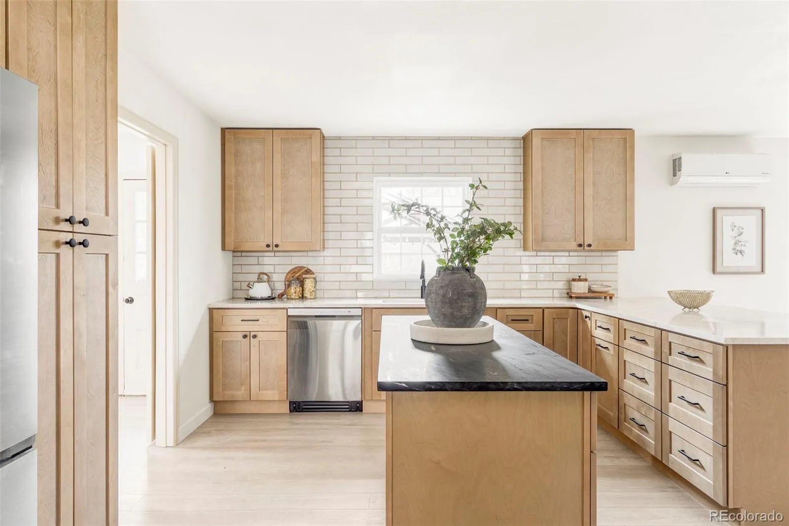 3931 S Hillcrest Drive Denver CO 80237 MLS #REC1748047 05012026164624 1600 9