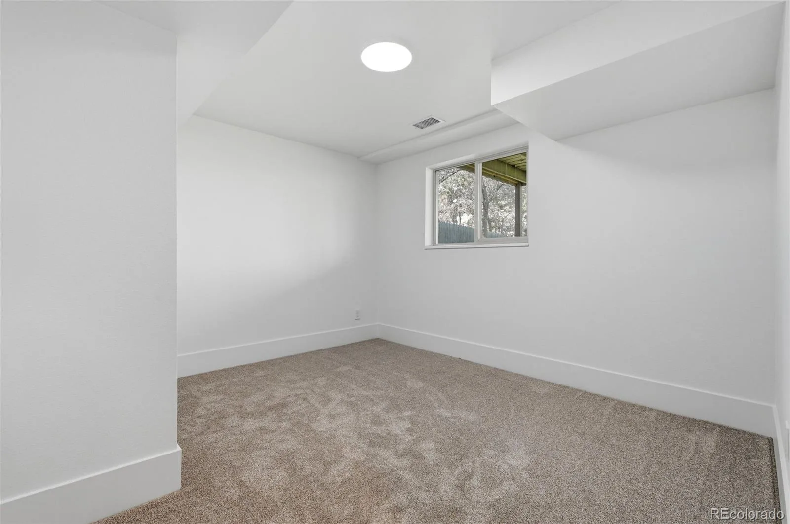 8855 E Easter Avenue Centennial CO 80112 MLS #REC1748425 06092026073000 1600 29