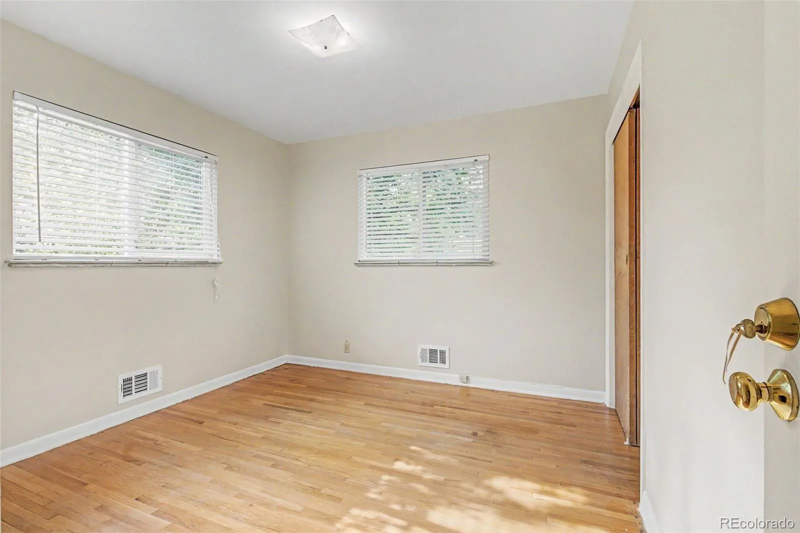 5326 E Atlantic Place Denver CO 80222 MLS #REC1749295 06092026072943 1600 11