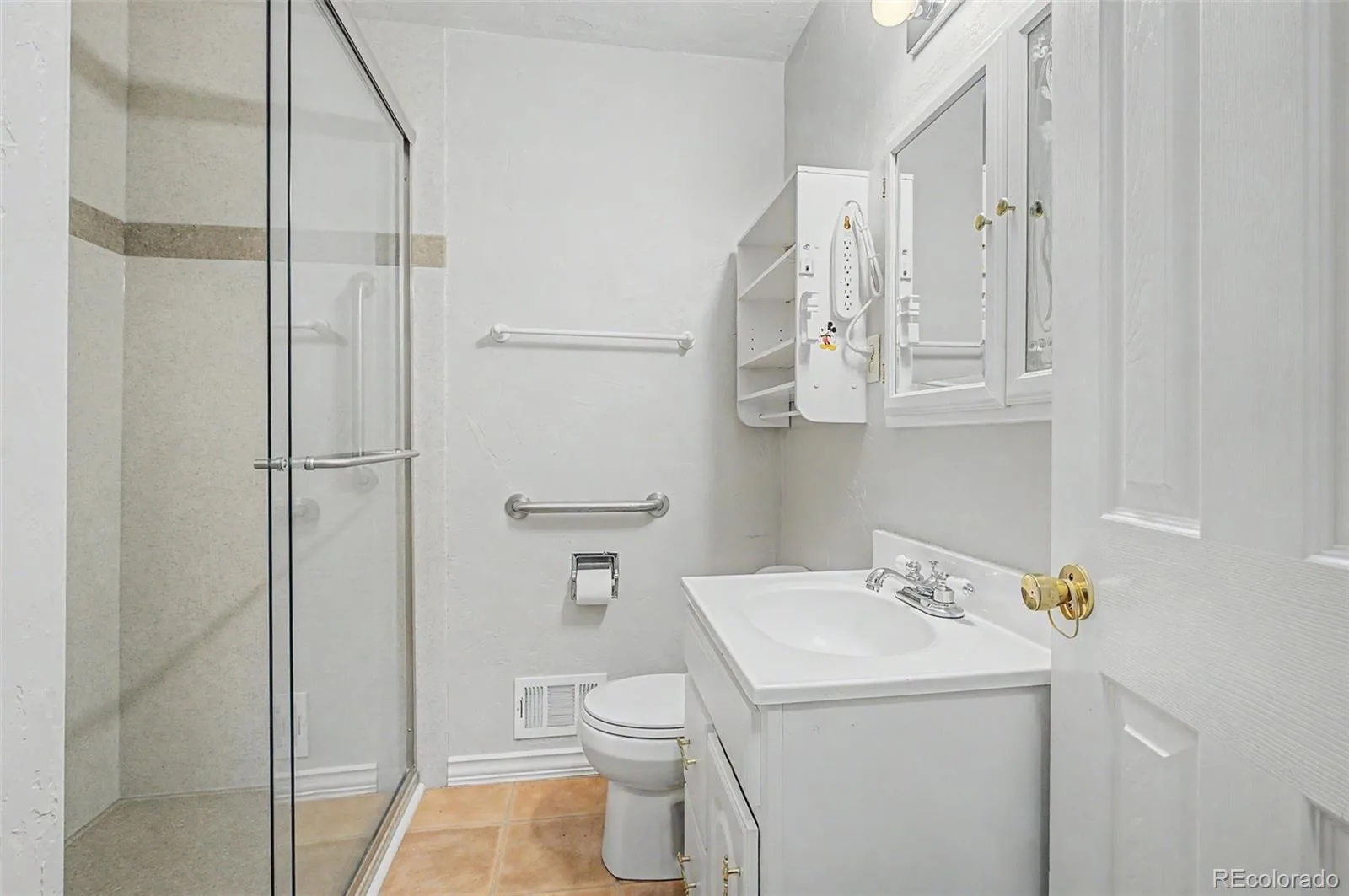 5326 E Atlantic Place Denver CO 80222 MLS #REC1749295 06092026072943 1600 6