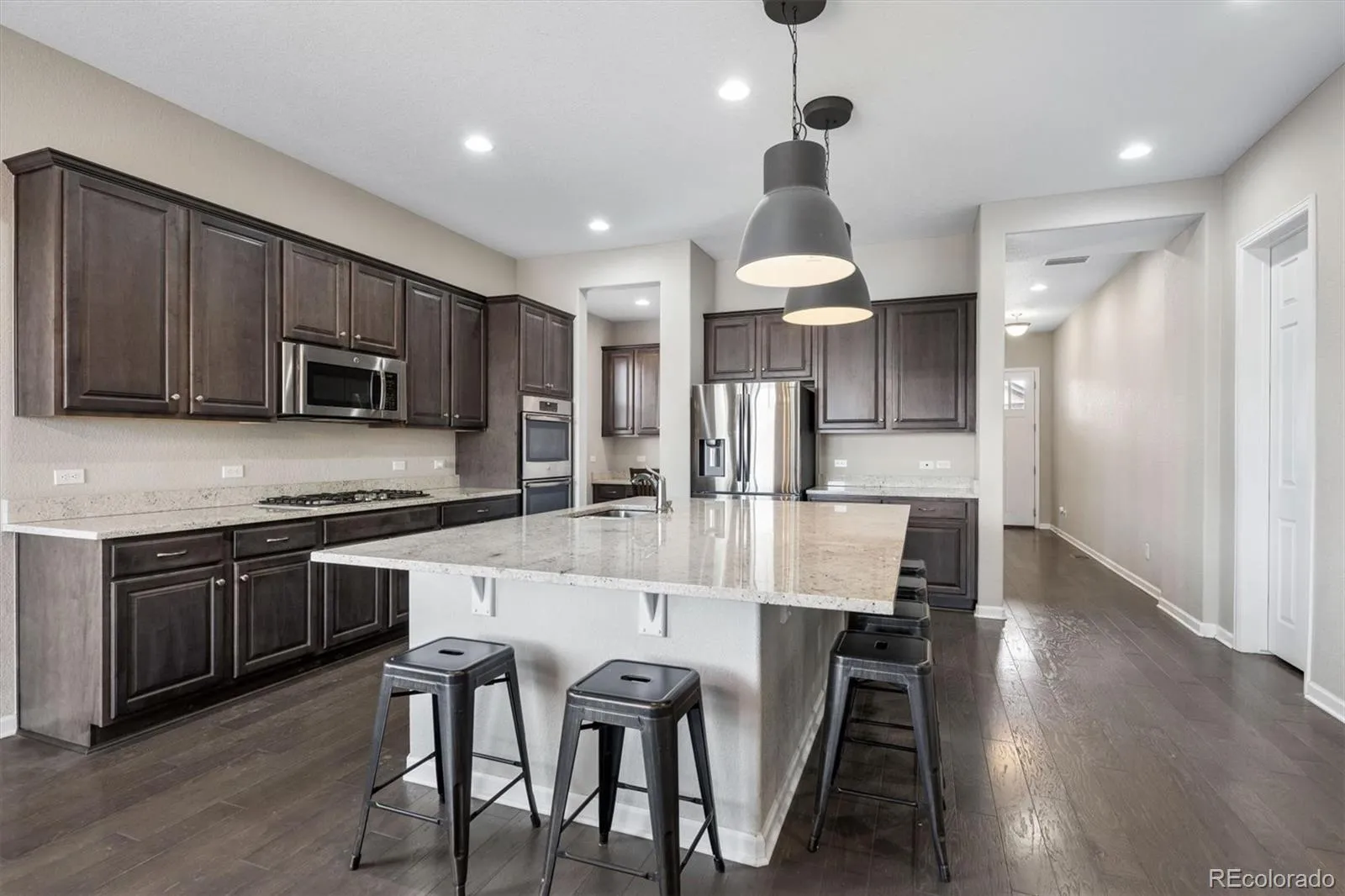 21157 E Layton Lane Aurora CO 80015 MLS #REC1750440 04152026032126 1600 10