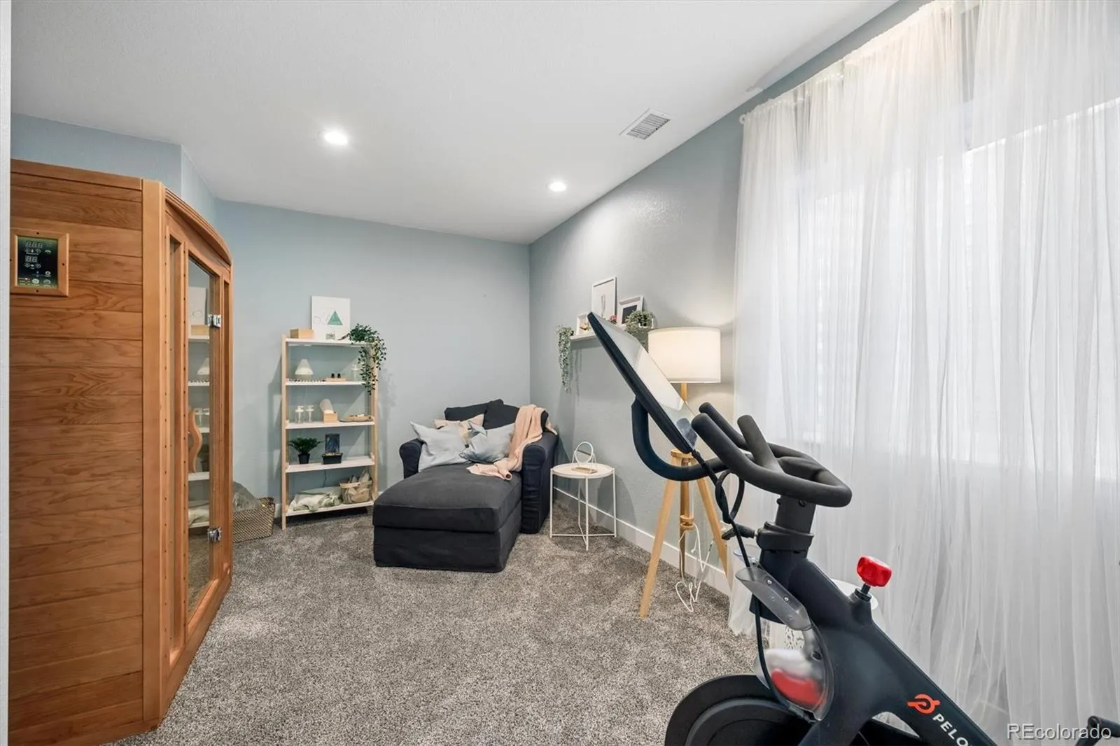 21157 E Layton Lane Aurora CO 80015 MLS #REC1750440 04152026032126 1600 36