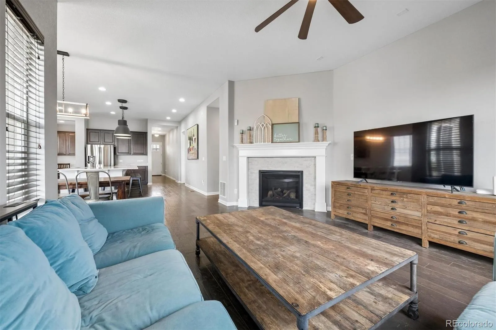 21157 E Layton Lane Aurora CO 80015 MLS #REC1750440 04152026032126 1600 4