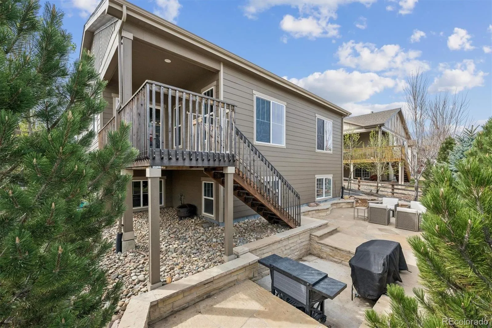 21157 E Layton Lane Aurora CO 80015 MLS #REC1750440 04152026032126 1600 41