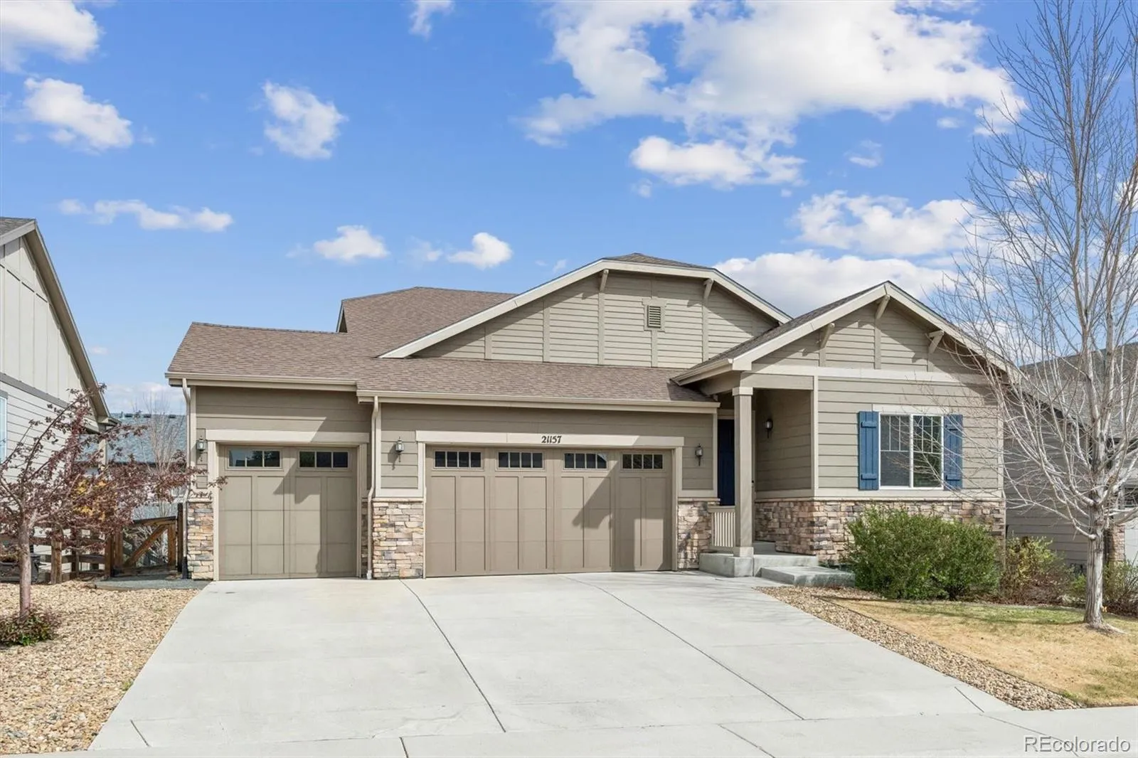 21157 E Layton Lane Aurora CO 80015 MLS #REC1750440 04152026032126 1600 42